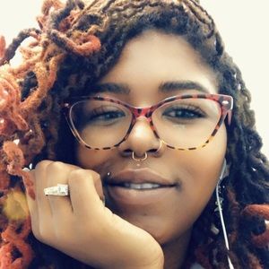 Meet your Posher, Lacheryl